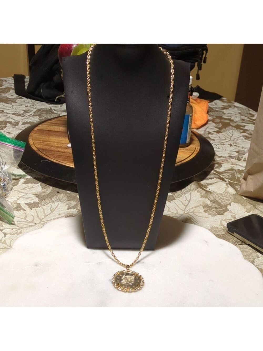 Bicentennial Coin Pendant 28"  Necklace Gold Tone Chain 1776 1976 Eagle Jewelry